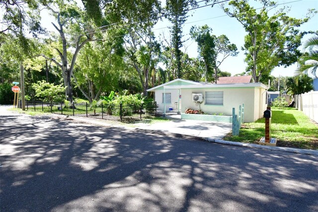 7684 Oakhurst Rd, Seminole, FL 33776 - photo 19