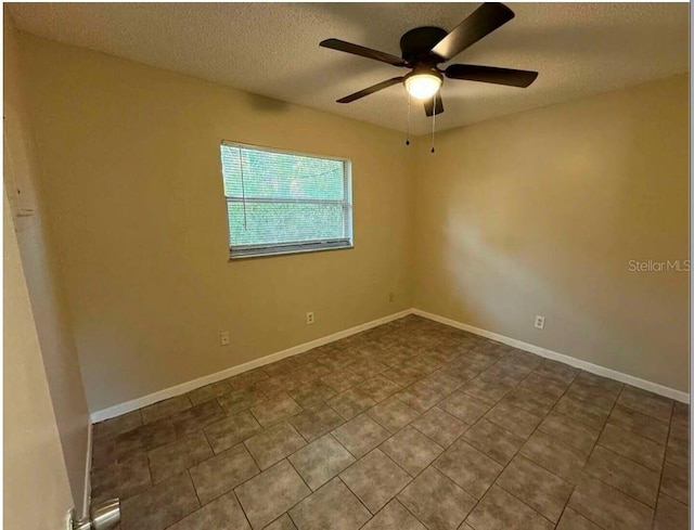 102,106,110,202,204 N Jasper Street 102,106,110,202,204, Bushnell, FL 33513 - spare room with a textured ceiling and a ceiling fan