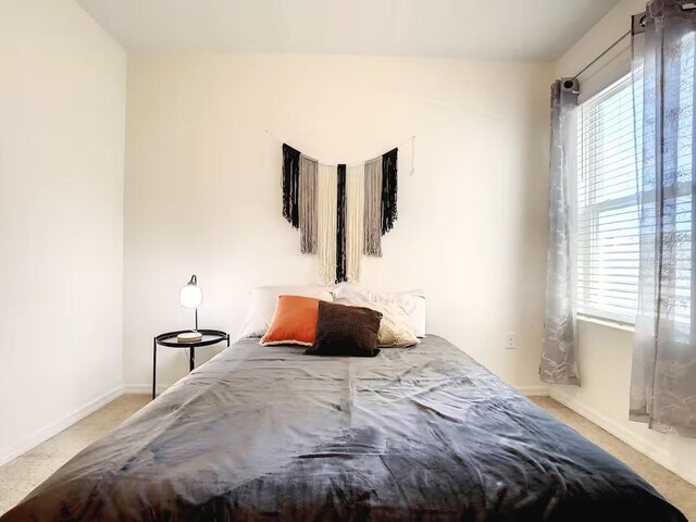 10024 Merry Fawn Ct, Sun City Center, FL 33573 - bedroom with baseboards