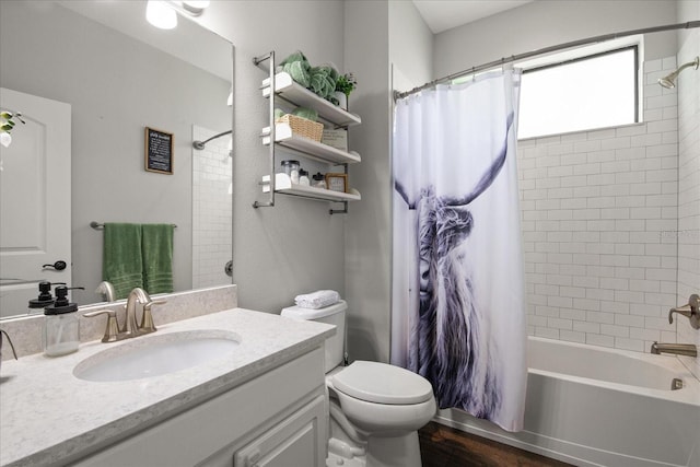12415 Hitching St, Odessa, FL 33556 - full bath featuring vanity, shower / bath combo with shower curtain, and wood finished floors