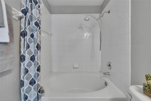 3455 Castle Stone Ct, Valrico, FL 33594 - full bath featuring shower / bathtub combination with curtain and toilet