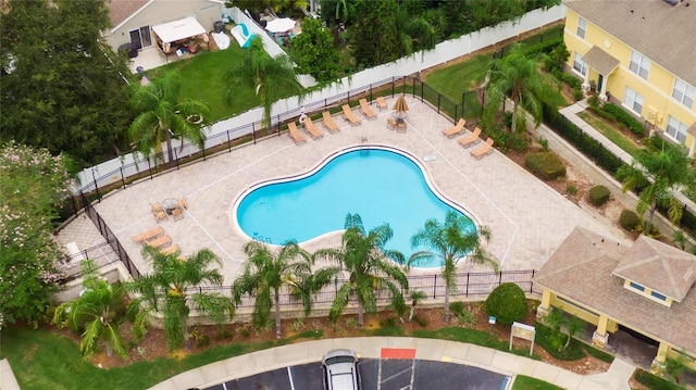 3455 Castle Stone Ct, Valrico, FL 33594 - aerial view of a pool