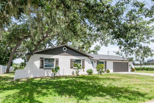 1008 Shangri La Dr, Seffner, FL 33584