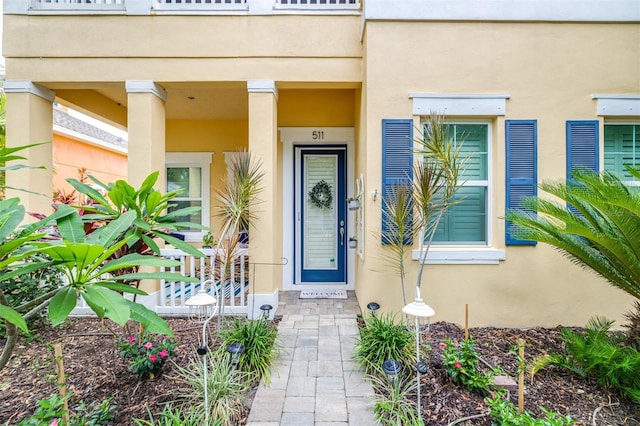 511 Winterside Dr, Apollo Beach, FL 33572 - entrance to property with stucco siding