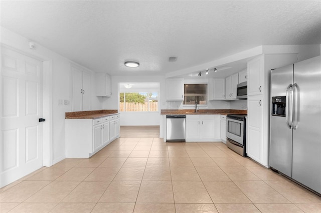 1051 Pert Ln, Holiday, FL 34691 - photo 7