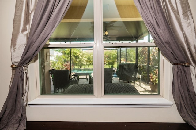 165 Mobbly Bay Dr, Oldsmar, FL 34677 - detailed view of a ceiling fan