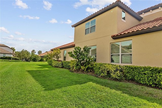 165 Mobbly Bay Dr, Oldsmar, FL 34677 - view of grassy yard