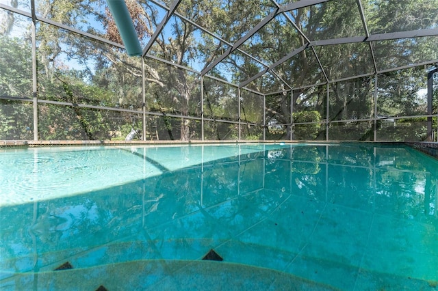 11307 Sandpine Rd, Riverview, FL 33569 - outdoor pool with glass enclosure