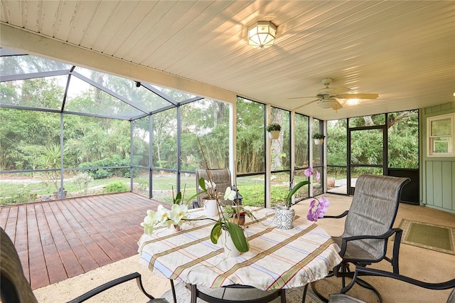 15917 Dover Cliffe Dr, Lutz, FL 33548 - sunroom / solarium with ceiling fan