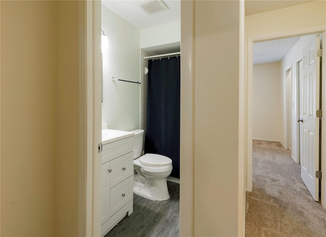 945 Hamilton Ct, Palm Harbor, FL 34683 - full bath featuring vanity and a shower with shower curtain