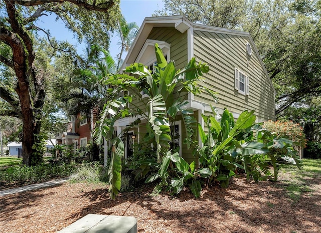 945 Hamilton Ct, Palm Harbor, FL 34683 - view of side of property