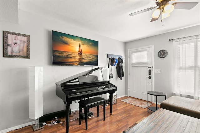 6681 121st Ave Unit I, Largo, FL 33773 - foyer entrance featuring wood finished floors and ceiling fan