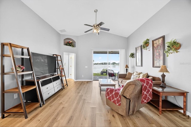 2527 Butterfly Landing Dr, Land O Lakes, FL 34638 - photo 5