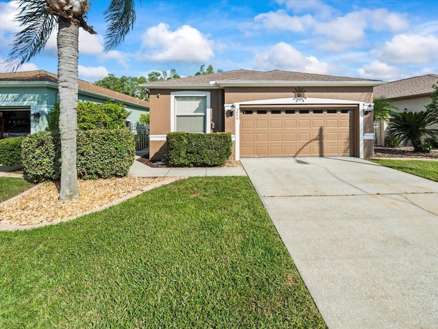 7606 Berna Ln, Land O Lakes, FL 34637 - view of front facade with stucco siding, driveway, a garage, and a front yard