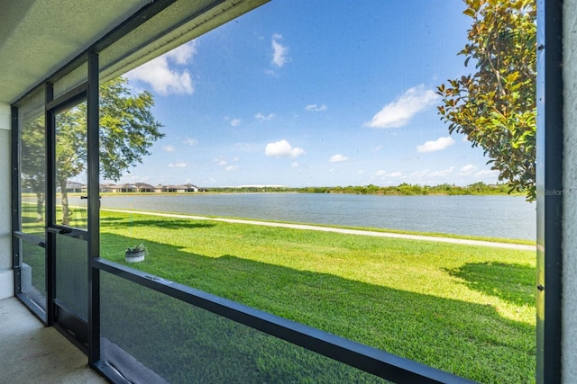 4743 Somerset Hill Ln, Riverview, FL 33578 - unfurnished sunroom featuring a water view