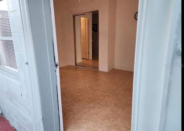 1918 Crown Park Dr, Valrico, FL 33594 - view of hallway