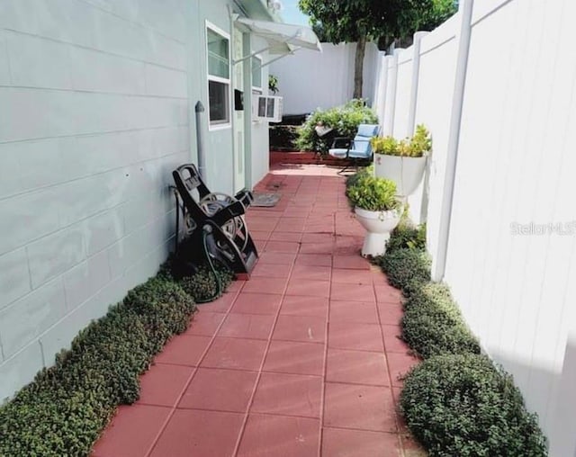 1918 Crown Park Dr, Valrico, FL 33594 - view of patio with cooling unit