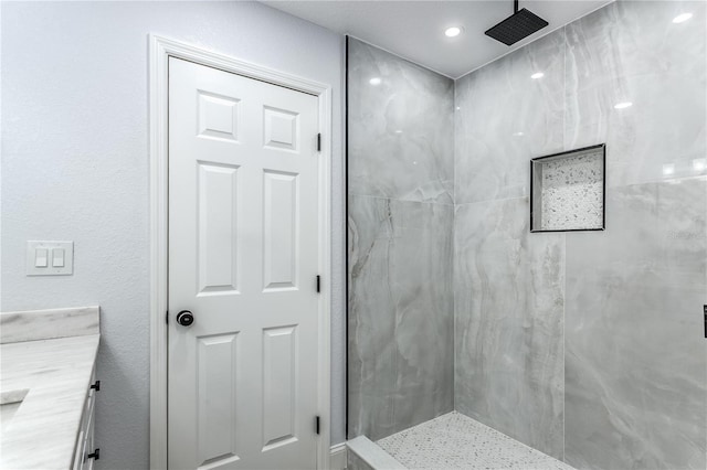 10520 White Lake Ct Unit 10520, Tampa, FL 33626 - full bathroom with tiled shower and vanity