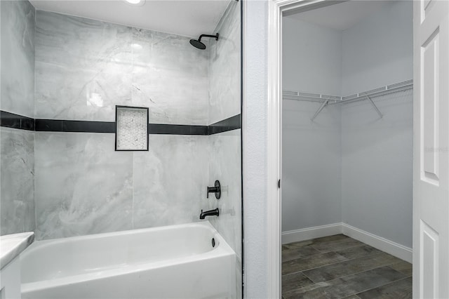 10520 White Lake Ct Unit 10520, Tampa, FL 33626 - bathroom featuring shower / bath combination and a spacious closet