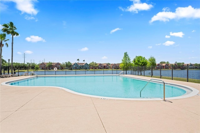10520 White Lake Ct Unit 10520, Tampa, FL 33626 - community pool with a patio area