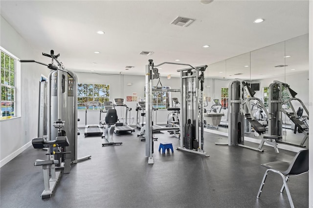 10520 White Lake Ct Unit 10520, Tampa, FL 33626 - gym featuring recessed lighting