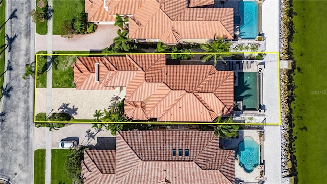 6418 Bright Bay Ct, Apollo Beach, FL 33572 - aerial overview of property's location with property boundaries highlighted
