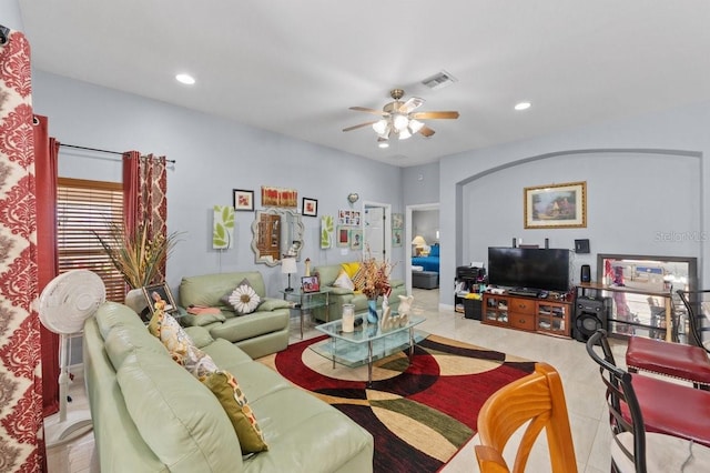 1955 Manatee Ct, Kissimmee, FL 34759 - living area featuring ceiling fan and recessed lighting