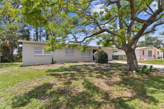 7704 Tanglewood Ln, Tampa, FL 33615 - photo 6