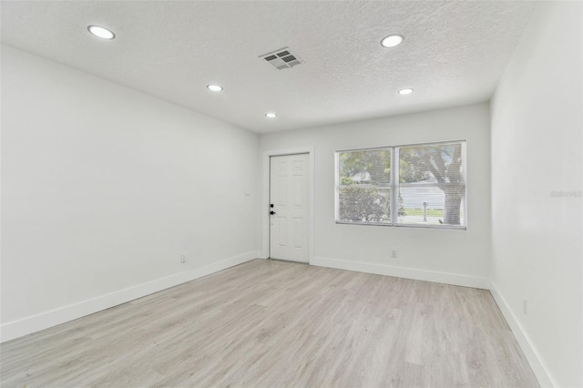 7704 Tanglewood Ln, Tampa, FL 33615 - photo 10