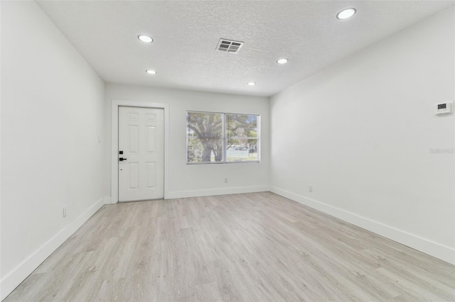 7704 Tanglewood Ln, Tampa, FL 33615 - photo 11