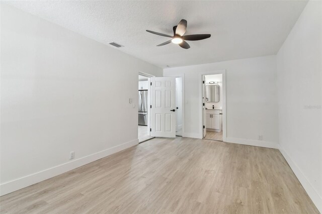 7704 Tanglewood Ln, Tampa, FL 33615 - photo 25