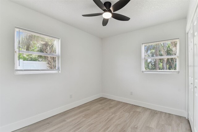 7704 Tanglewood Ln, Tampa, FL 33615 - photo 45