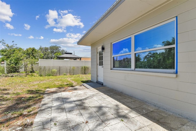 7704 Tanglewood Ln, Tampa, FL 33615 - photo 58