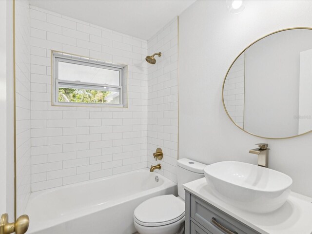 1843 Berg Rd, Holiday, FL 34690 - photo 3