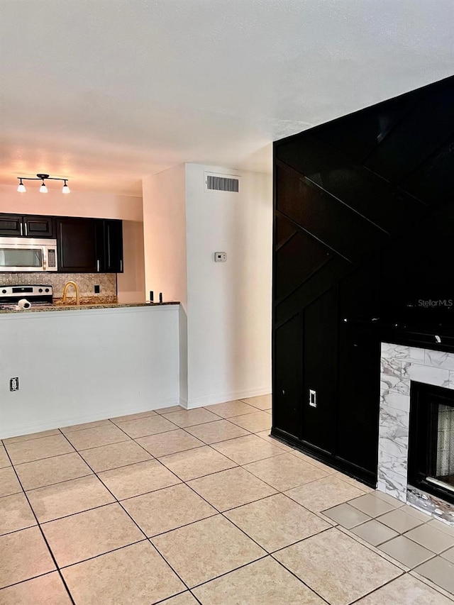 9481 Highland Oak Dr Unit 1101, Tampa, FL 33647 - photo 3