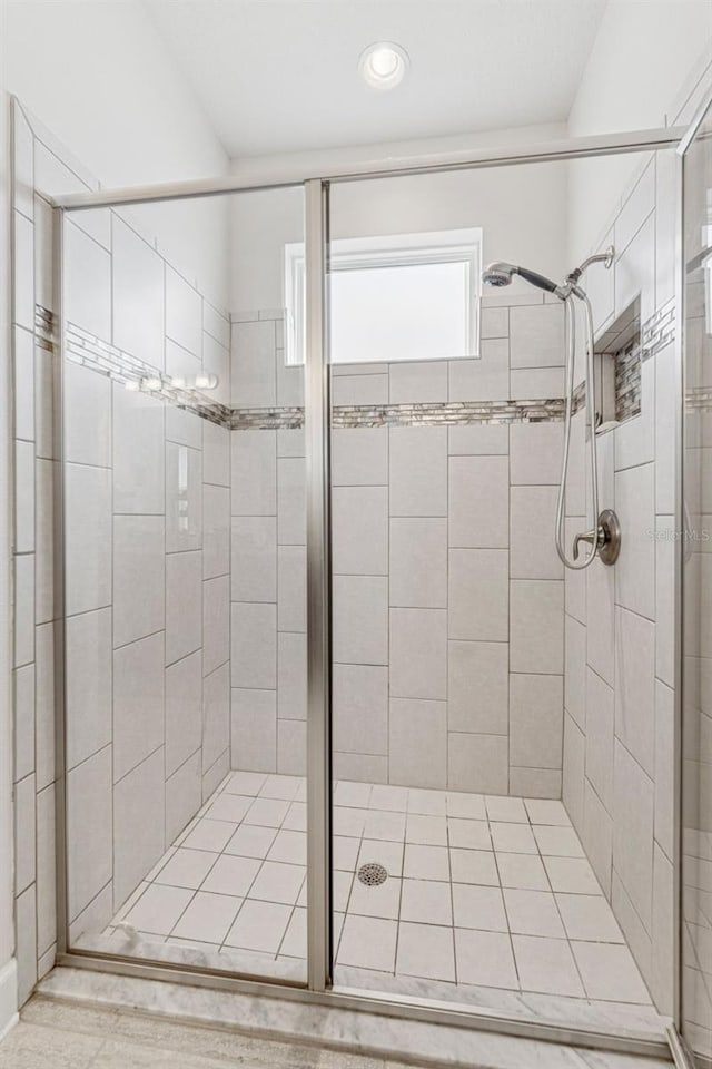 1237 Windy Bay Shl, Tarpon Springs, FL 34689 - full bath featuring a stall shower and recessed lighting
