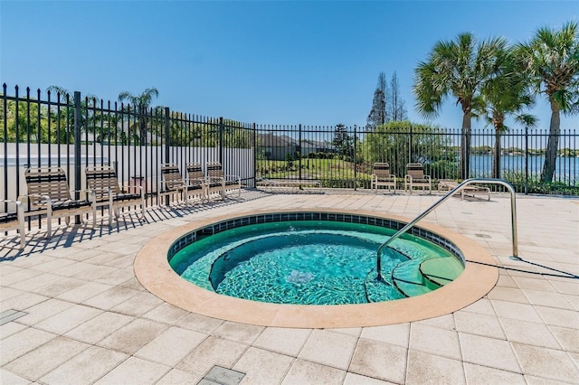 6804 Pleasant Oaks Pl, Riverview, FL 33578 - view of swimming pool featuring a community hot tub and a patio area