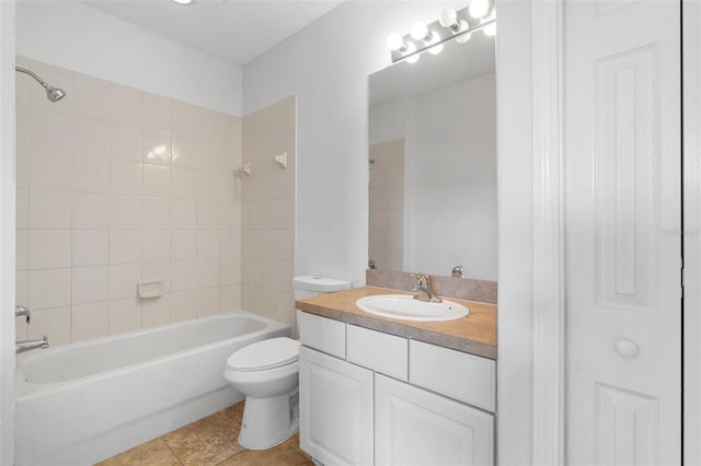 3013 Silvermill Loop Unit O, Land O Lakes, FL 34638 - bathroom with vanity and tub / shower combination