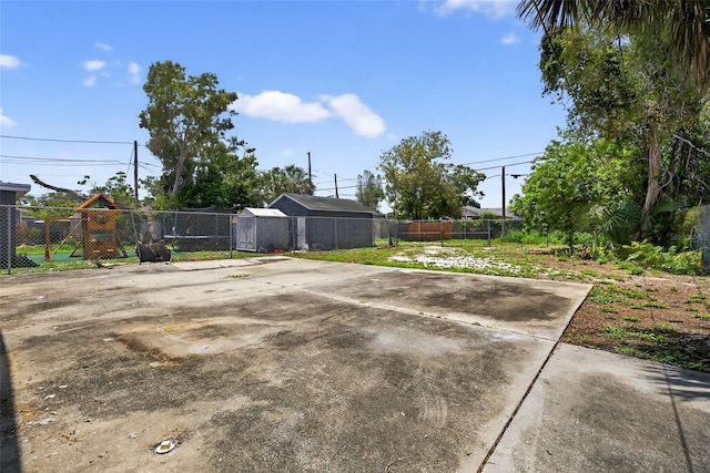 4535 15th Ave S, Saint Petersburg, FL 33711 - view of yard
