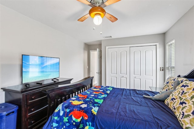 126 Holly Tree Ln, Brandon, FL 33511 - bedroom featuring a closet and a ceiling fan