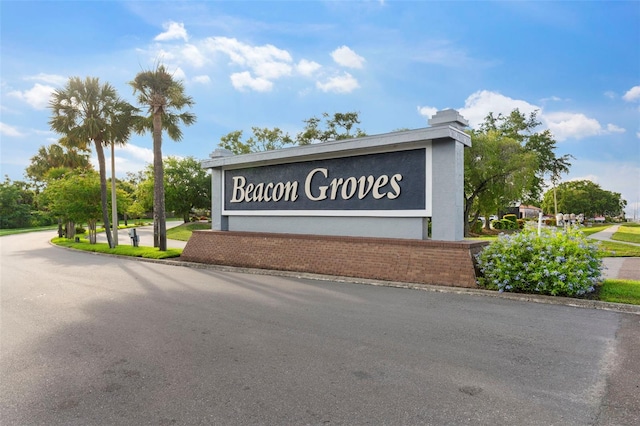 1667 E Orangeside Rd, Palm Harbor, FL 34683 - view of community sign
