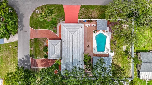 4002 Hudson Ter, Tampa, FL 33618 - aerial view of a pool area