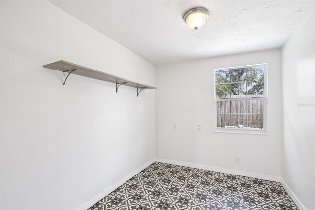 6220 Murdock Ave, Sarasota, FL 34231 - view of walk in closet