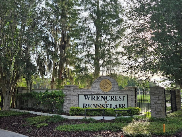 31141 Harthorn Ct, Wesley Chapel, FL 33543 - view of community sign