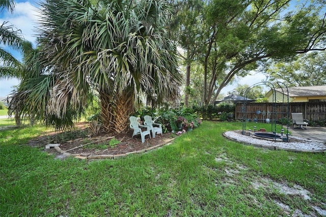 2817 Rustic Oaks Dr, Palm Harbor, FL 34684 - view of yard with a patio area