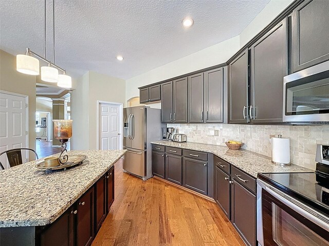 22925 Collridge Dr, Land O Lakes, FL 34639 - photo 37