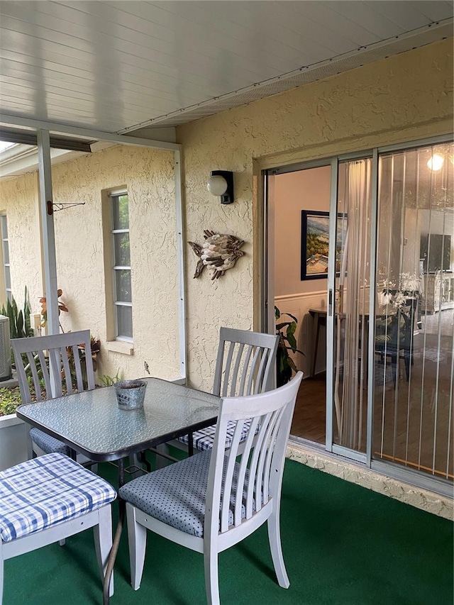 832 Cambridge Ct, Dunedin, FL 34698 - view of sunroom