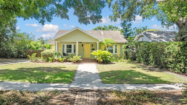 4220 2nd Ave N, Saint Petersburg, FL 33713 - bungalow-style house with a porch
