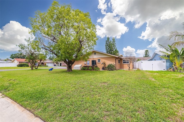 314 Circle Dr, Palm Harbor, FL 34683 - view of side of home featuring stucco siding