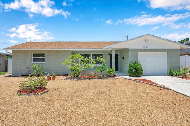 6352 Canton St S, Saint Petersburg, FL 33712 - photo 1